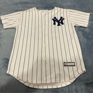 Yankees Jersey for boys size M (10/12)